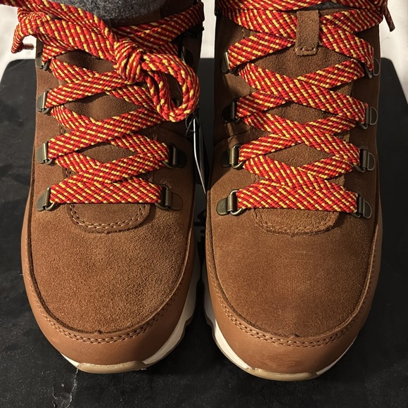 Sorel Kinetic Conquest WP boots - Picture 8 of 10